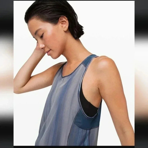 lululemon athletica Tops - Lululemon Sculpt Tank Brushed Spray Dye White Code Blue